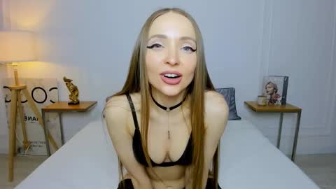 Olivia online show from March 2025 05:46:02 AM