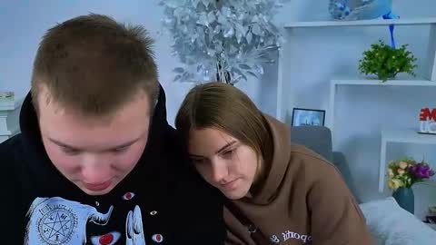 Snapshot of ollistiw chatting on October 2025 07:03:02 AM Olli and Stiw online show from October 2025 07:03:02 AM