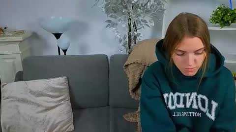 Snapshot of ollistiw chatting on October 2025 08:16:02 AM Olli and Stiw online show from October 2025 08:16:02 AM