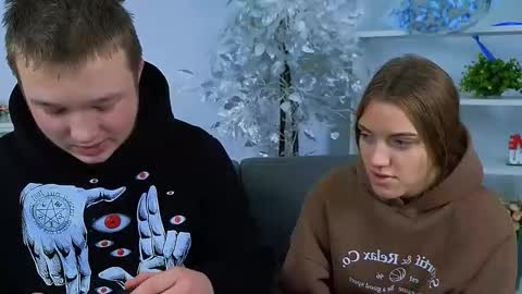 Snapshot of ollistiw chatting on November 2025 08:47:02 AM Olli and Stiw online show from November 2025 08:47:02 AM