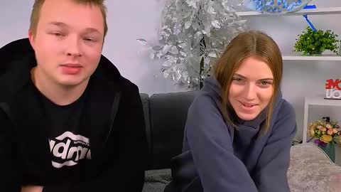 Snapshot of ollistiw chatting on November 2025 08:46:02 AM Olli and Stiw online show from November 2025 08:46:02 AM