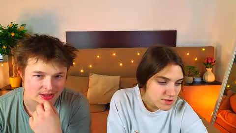 Snapshot of ollistiw chatting on March 2026 07:47:02 AM Olli and Stiw online show from March 2026 07:47:02 AM