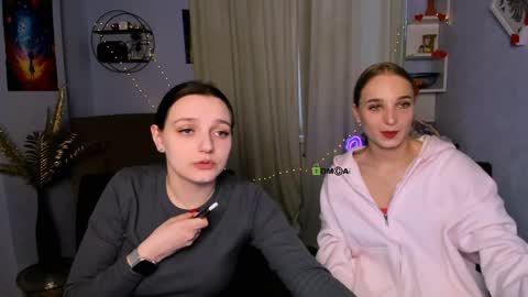 Snapshot of ollivia_dream chatting on April 2026 12:07:01 PM Ollivia online show from April 2026 12:07:01 PM