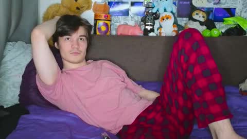 Snapshot of ololkd chatting on October 2025 09:17:02 PM Tony online show from October 2025 09:17:02 PM