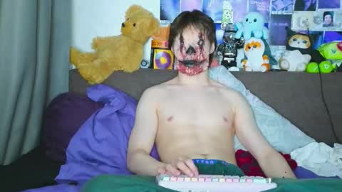 Snapshot of ololkd chatting on October 2025 08:32:01 PM Tony online show from October 2025 08:32:01 PM