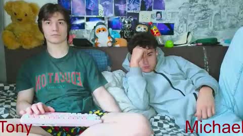 Snapshot of ololkd chatting on December 2025 09:18:01 AM Tony online show from December 2025 09:18:01 AM