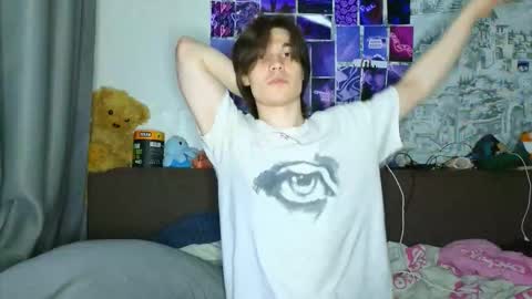 Snapshot of ololkd chatting on March 2026 04:32:01 PM Tony online show from March 2026 04:32:01 PM