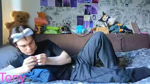 Snapshot of ololkd chatting on April 2026 10:16:01 AM Tony online show from April 2026 10:16:01 AM