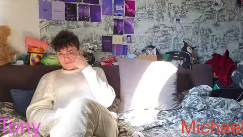 Snapshot of ololkd chatting on April 2026 07:57:01 AM Tony online show from April 2026 07:57:01 AM