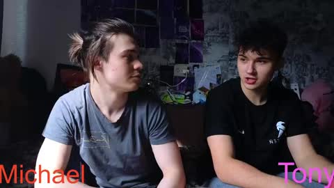 Snapshot of ololkd chatting on April 2026 08:53:02 AM Tony online show from April 2026 08:53:02 AM