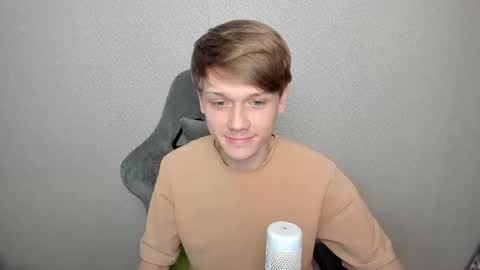 Oliver and Mira online show from February 2026 01:51:02 PM