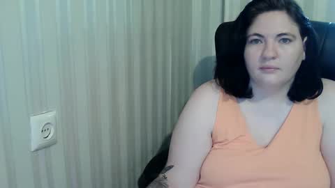 OlyaAndNetty online show from November 2025 12:48:02 PM