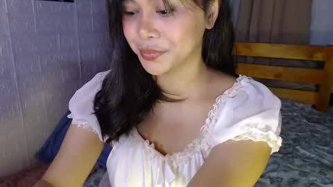 Snapshot of omariaennaid chatting on March 2026 02:06:01 AM Angel online show from March 2026 02:06:01 AM