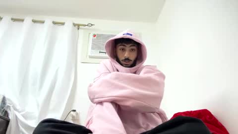 Snapshot of omarsami998 chatting on January 2025 01:43:01 AM omarsami998 online show from January 2025 01:43:01 AM