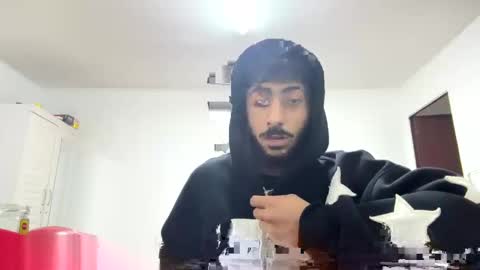 Snapshot of omarsami998 chatting on January 2025 05:27:01 PM omarsami998 online show from January 2025 05:27:01 PM