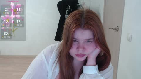 Snapshot of omellyoo chatting on April 2026 06:16:01 PM MellY online show from April 2026 06:16:01 PM