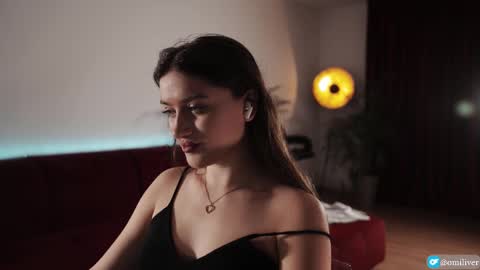    or    online show from October 2025 05:53:02 PM