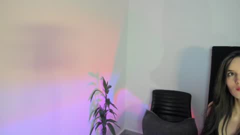 Violette online show from August 2026 06:34:01 AM