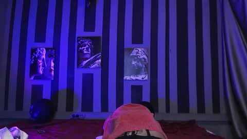 onaloon online show from November 2025 01:37:01 AM