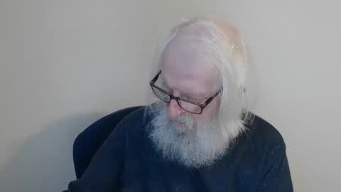 Snapshot of onanister chatting on January 2026 08:05:01 AM Somewhere over the rainbow online show from January 2026 08:05:01 AM