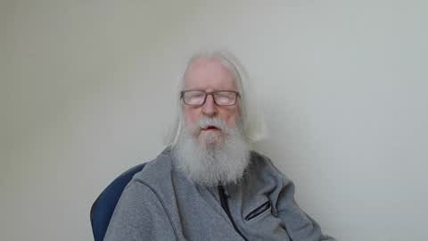 Snapshot of onanister chatting on February 2026 02:43:02 PM Somewhere over the rainbow online show from February 2026 02:43:02 PM