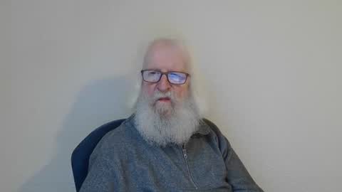 Snapshot of onanister chatting on February 2026 07:56:01 AM Somewhere over the rainbow online show from February 2026 07:56:01 AM