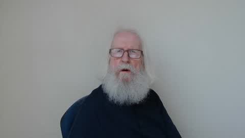 Snapshot of onanister chatting on February 2026 03:29:02 PM Somewhere over the rainbow online show from February 2026 03:29:02 PM