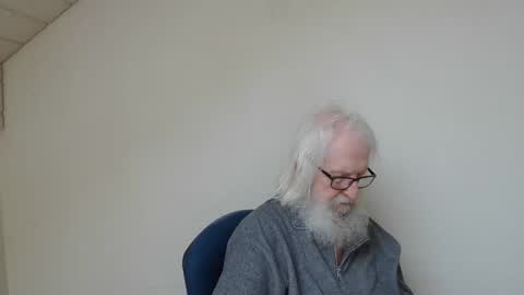 Snapshot of onanister chatting on February 2026 07:31:01 AM Somewhere over the rainbow online show from February 2026 07:31:01 AM