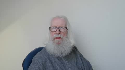 Snapshot of onanister chatting on March 2026 07:35:01 AM Somewhere over the rainbow online show from March 2026 07:35:01 AM