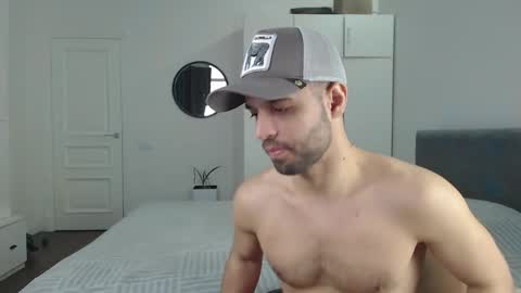 onebestlover online show from March 2025 09:57:01 AM