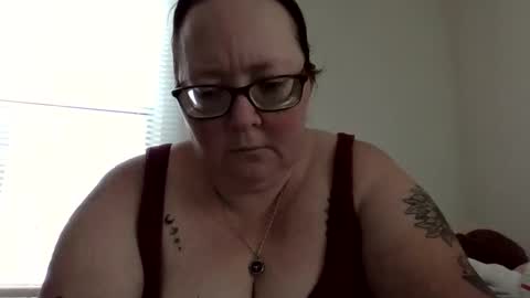 Snapshot of onedaffodil84 chatting on February 2025 04:25:01 PM Pixie online show from February 2025 04:25:01 PM