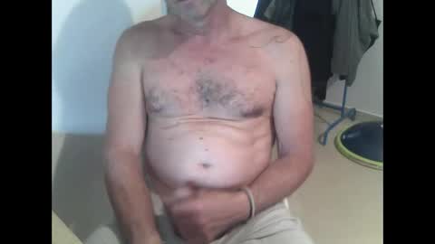 Snapshot of oneeedge chatting on April 2026 10:59:01 AM Edge online show from April 2026 10:59:01 AM