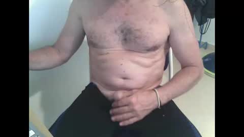 Snapshot of oneeedge chatting on April 2026 08:30:01 AM Edge online show from April 2026 08:30:01 AM