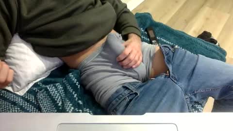 onehitwonder21 online show from March 2026 12:27:02 AM