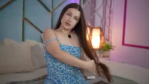 Snapshot of onelaya chatting on June 2026 06:32:02 AM L A Y A online show from June 2026 06:32:02 AM