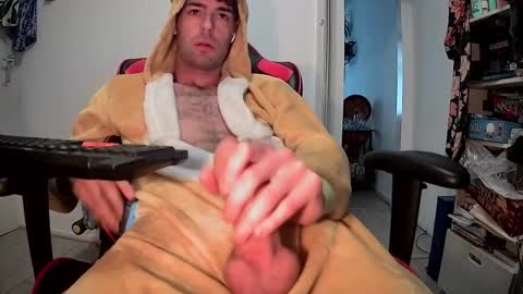 onesieboyx online show from October 2025 02:18:02 PM