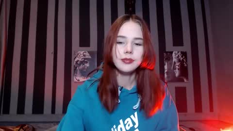 onessandra online show from December 2025 05:02:02 AM