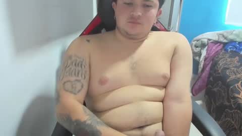 Snapshot of onewhiteboichub chatting on March 2025 05:43:02 PM Andres INDEPENDENT MODEL online show from March 2025 05:43:02 PM