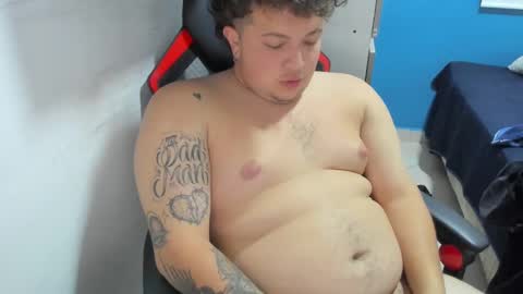 Snapshot of onewhiteboichub chatting on October 2025 06:49:01 AM Andres INDEPENDENT MODEL online show from October 2025 06:49:01 AM