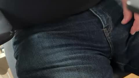 Snapshot of onlocationnyc chatting on March 2026 04:45:01 PM onlocationnyc online show from March 2026 04:45:01 PM