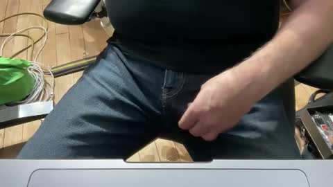 Snapshot of onlocationnyc chatting on March 2026 12:05:01 AM onlocationnyc online show from March 2026 12:05:01 AM