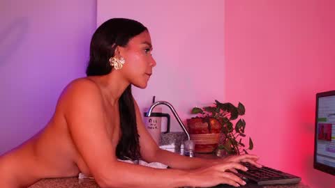 Snapshot of only_pammela chatting on July 2026 12:47:02 AM misssaray official online show from July 2026 12:47:02 AM