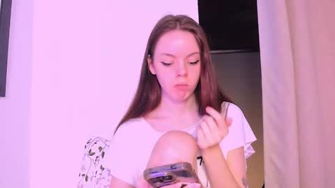 only_sarah1 online show from October 2025 11:55:01 PM