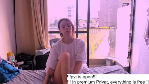 only_sarah1 online show from October 2025 09:37:01 PM