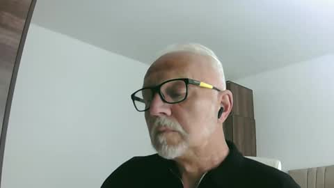 Snapshot of onlyfunwithyou chatting on April 2026 12:43:01 PM Onlyfunwithyou online show from April 2026 12:43:01 PM