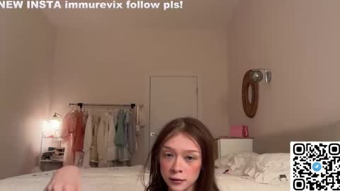 Snapshot of onlykitty_chillhere chatting on April 2026 01:22:02 AM BARBARA online show from April 2026 01:22:02 AM