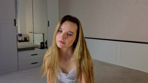 onyxvespera online show from June 2026 07:01:02 AM