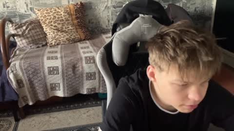 Snapshot of oofcblesssexx chatting on December 2024 07:36:02 AM bless god online show from December 2024 07:36:02 AM