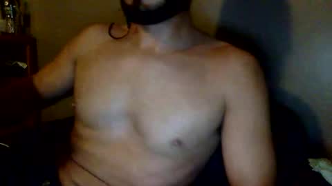 Snapshot of oofthatstuff chatting on October 2025 08:04:02 AM oofthatstuff online show from October 2025 08:04:02 AM