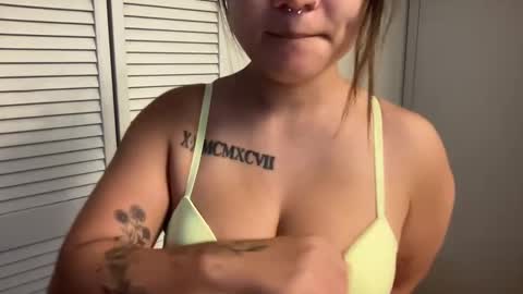 Miss Girly online show from September 2025 05:54:01 AM